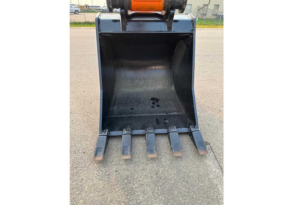 SOLD - Hitachi ZX 225URLC-6 | Ref 3379 - Muirhead Plant Canada